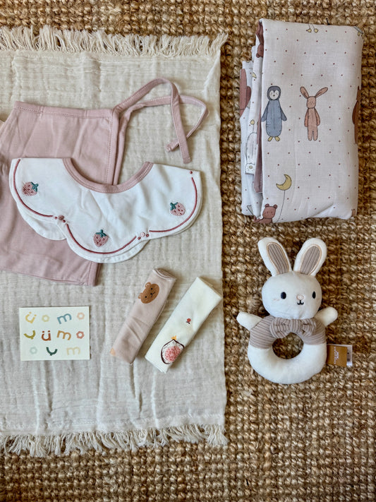 🍓 Strawberry Moon Gift Box
