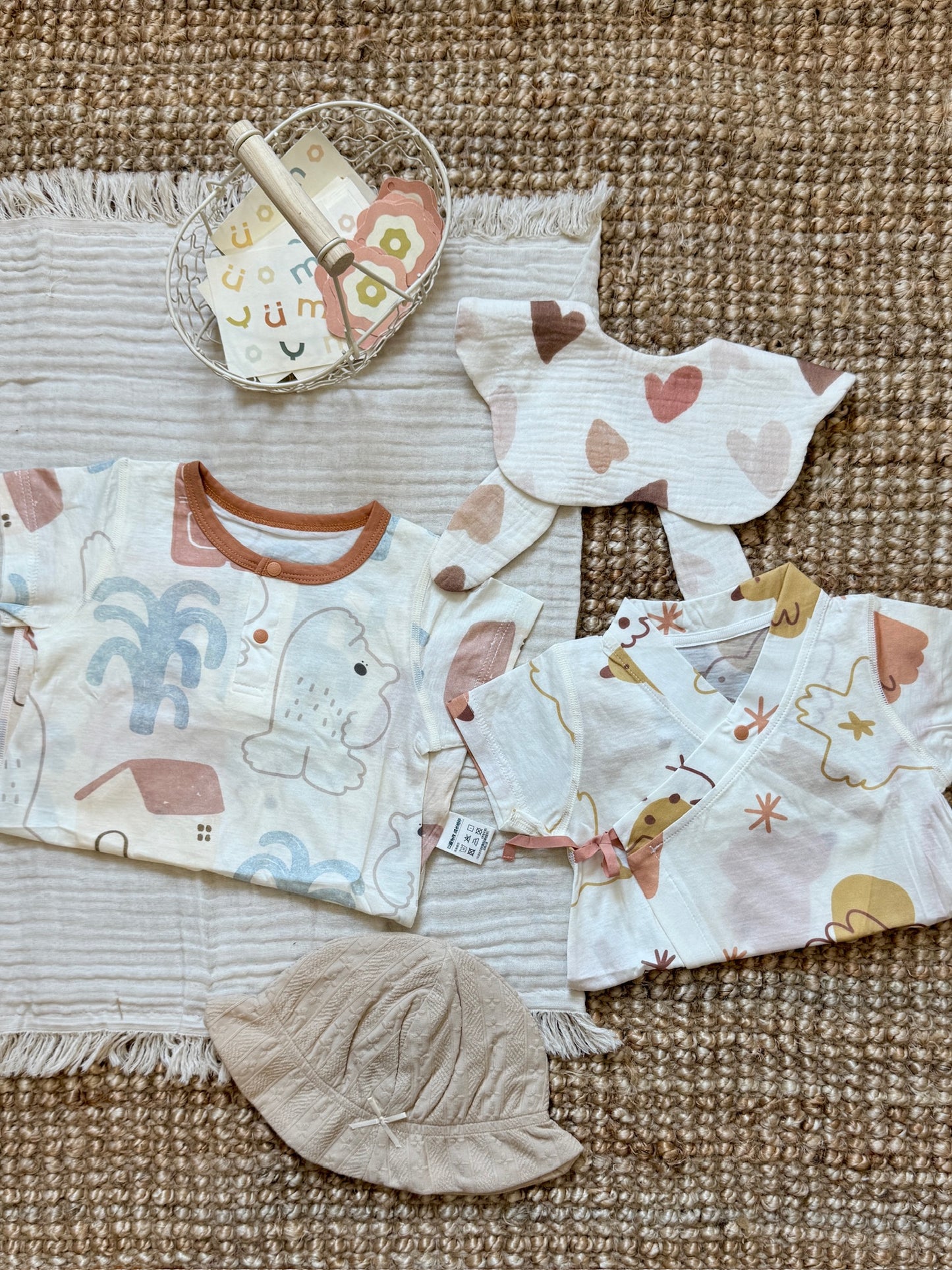 🧸 Little Explorer Gift Box